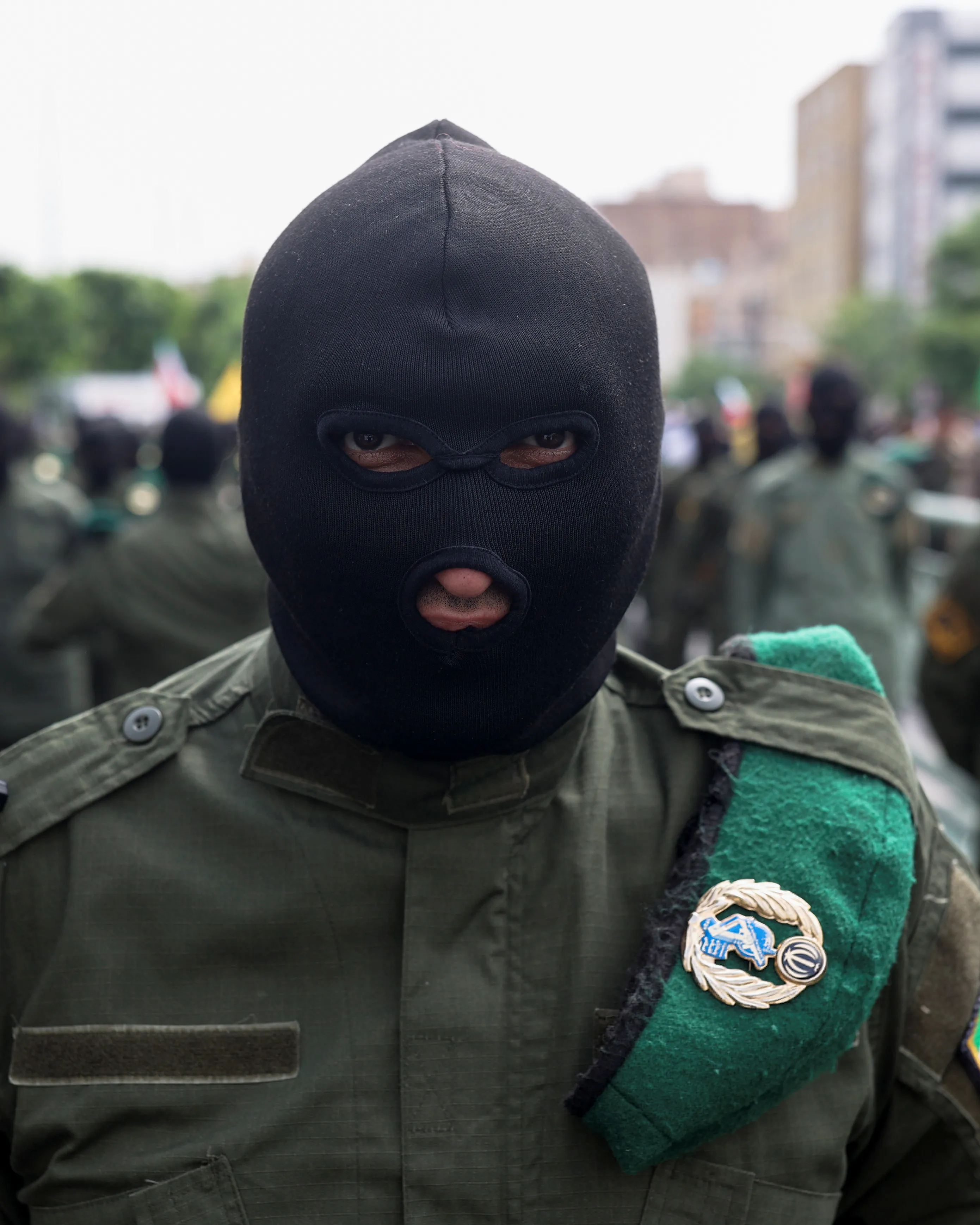 „Jako by nás napadly zombie.“ Represe v Íránu řídí obávané gardy