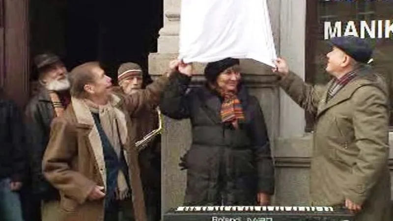 Odhalení pamětní desky Olgy Havlové