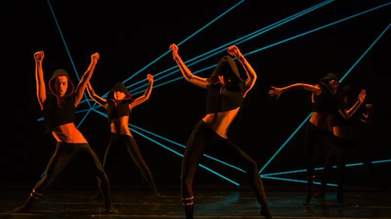 Večer mladých choreografů: Corps2 (choreografie: Stéphane Aubry)