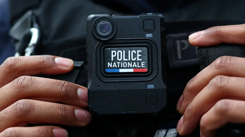 Příslušník francouzské policie, archivní snímek