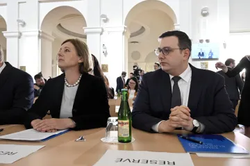 Evropa musí být silná a demokratická, shodli se politici na summitu v Praze