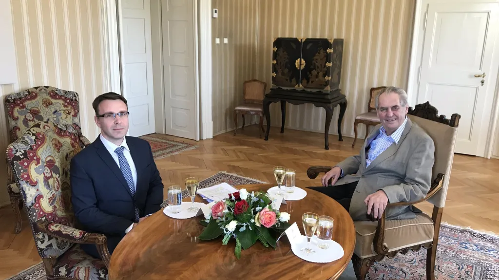 Prezident Zeman jedná s Vladimírem Kremlíkem