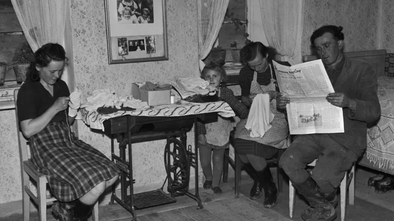 Domácnost družstevníka v Neumětelech (50. léta)