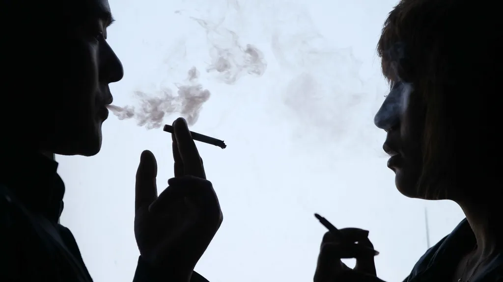 Čína začíná bojovat s tabákem na všech frontách