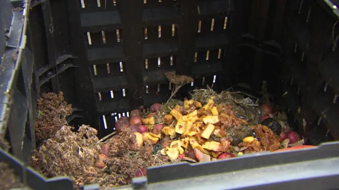 Bioodpad v kompostéru