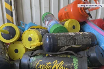 Kvůli výbuchům tlakových lahví musí spalovny i přerušovat provoz