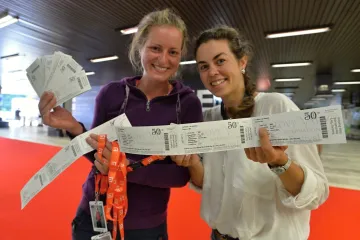 Lístky do Varů lze sehnat s dobrou taktikou a ochotou slevit