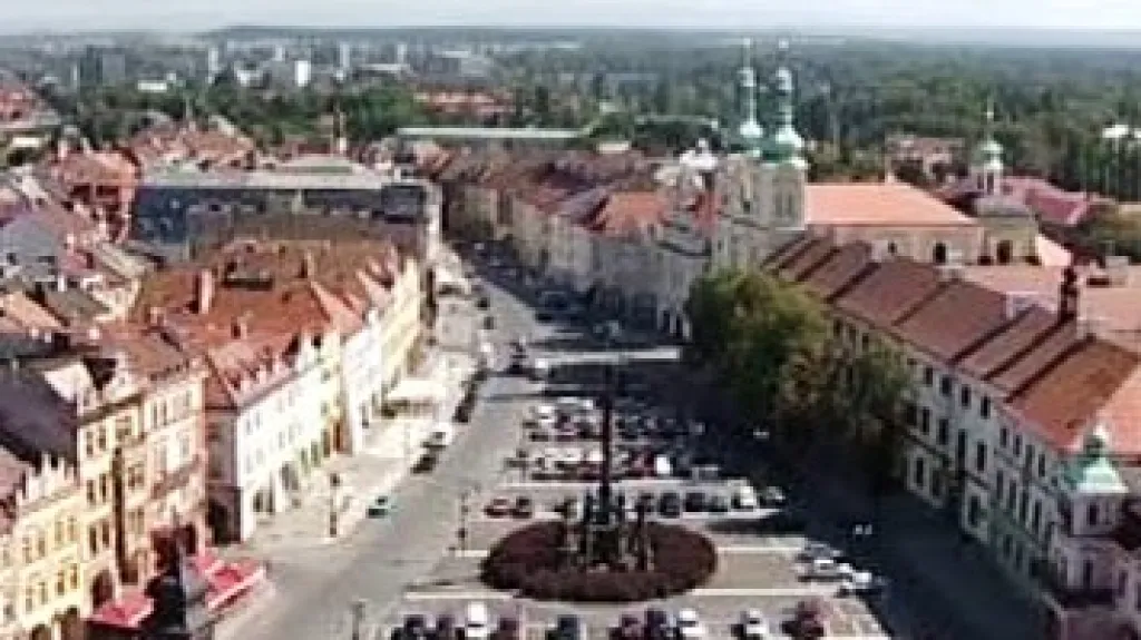 Obce hazardují s volnými penězi