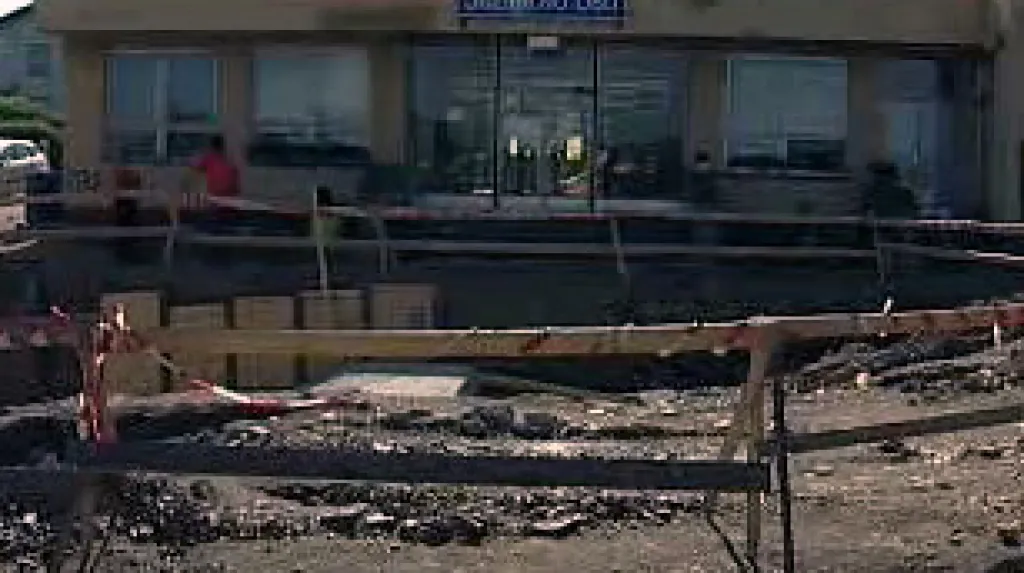 Nádraží v Sezimově Ústí