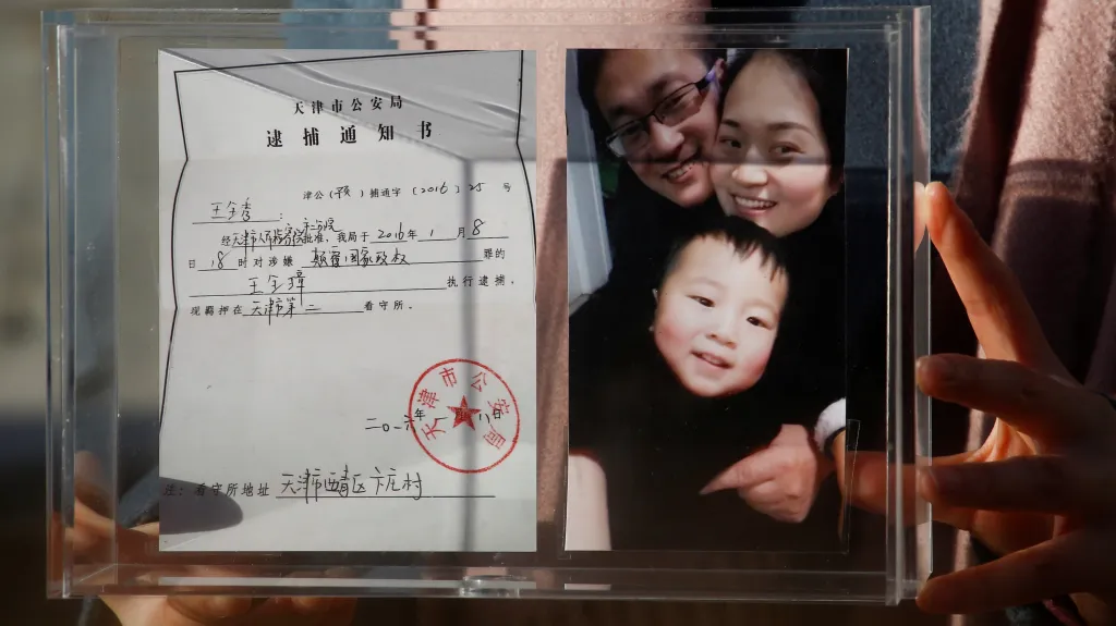 Čínský advokát Wang Čchüan-čang (na snímku s rodinou)