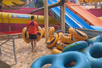 Lidé pracující na dohodu budou mít nárok na dovolenou, podle TOP 09 je firmy nezaměstnají