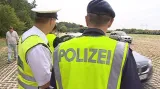 Policistům pomáhají i kolegové z Rakouska