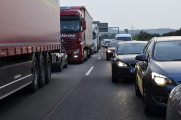 Víkend přinese komplikace na D1. U Jihlavy se bude jezdit jedním pruhem