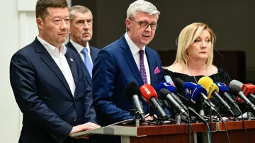 Tomio Okamura (SPD), Karel Havlíček, Alena Schillerová a Andrej Babiš (všichni ANO)