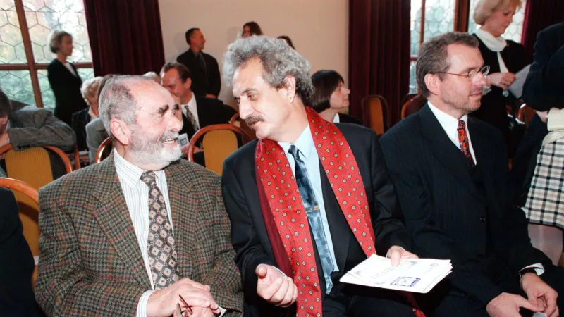 Dva ministři kultury: Pavel Dostál (1998–2005) a Pavel Tigrid (1994–1996)