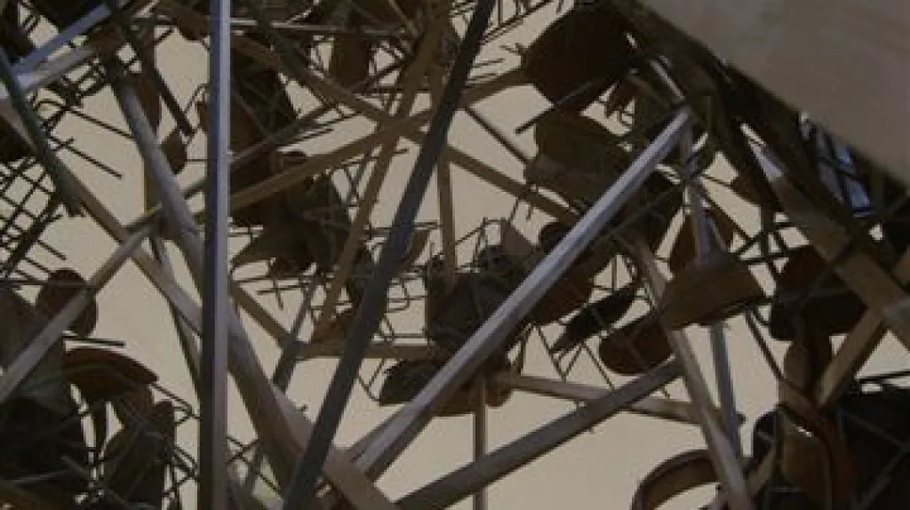 Milan Houser / Poltergeist