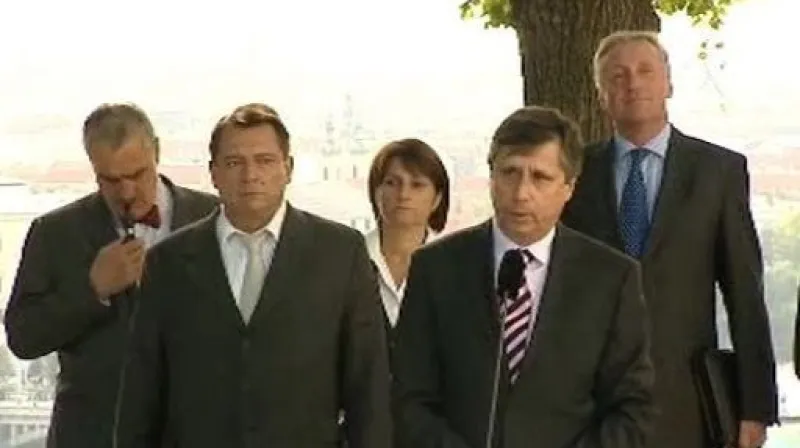 Brífink po setkání premiéra s politiky