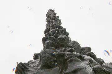 Osud hongkongské sochy připomínající masakr v Pekingu je nejasný. Panují obavy, že jí hrozí zničení