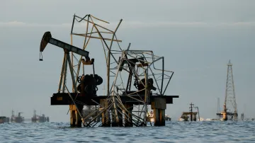 Těžba ropy ve Venezuele (ilustrační snímek)