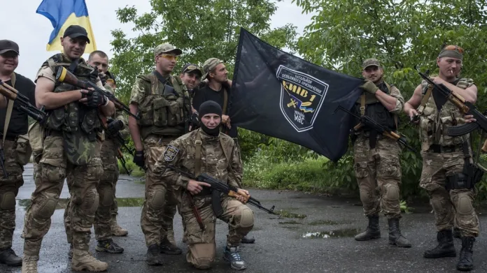 Ukrajinští vojáci po dobytí Slavjansku