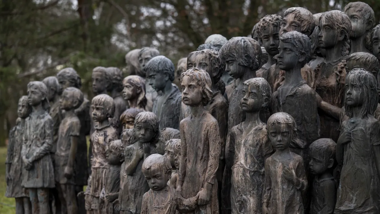 Lidé si připomněli 84. výročí vyhlazení obce Lidice