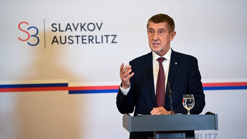 Ilustrační foto: Premiér Andrej Babiš (ANO) na jednání Slavkovského formátu v Bratislavě (únor 2026)