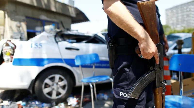 V Turecku pokračují rozsáhlé čistky v policii, armádě a justici