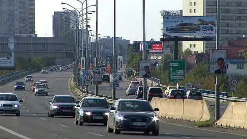 Billboardy u pražské magistrály