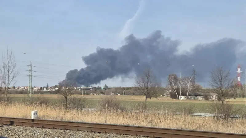 Požár skladu v Otrokovicích