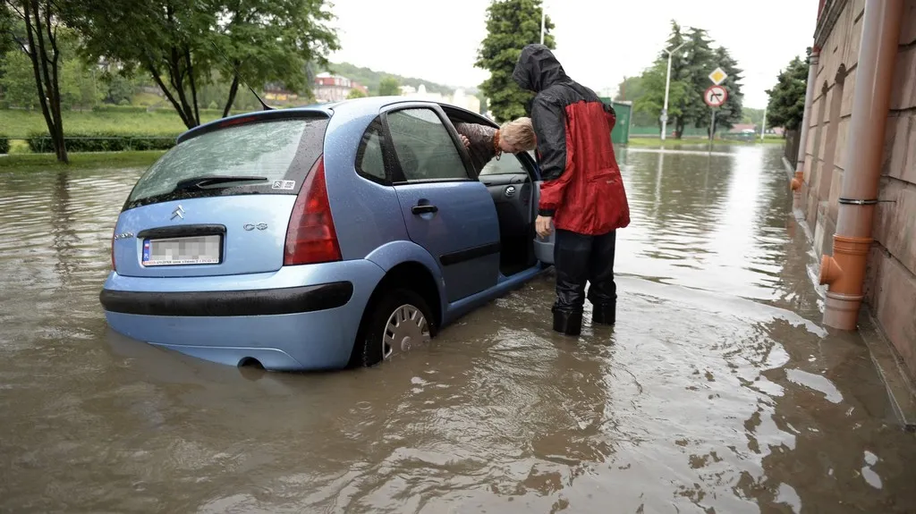 Zaplavené auto