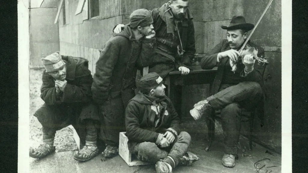 Zajatecký tábor Broumov, fotografie dr. Georga Langera, táborového lékaře