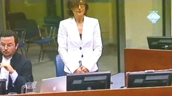 Bývalá mluvčí haagského tribunálu ICTY Florence Hartmannová před soudem