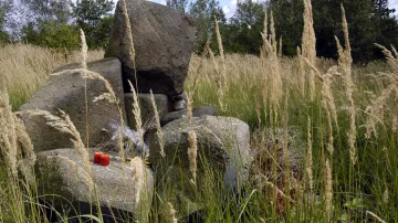 Památník romských obětí holocaustu v Letech u Písku