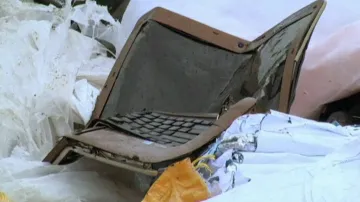 Osobní věci pasažérů zříceného malajsijského letadla