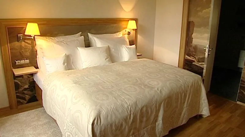 Hotelový pokoj v nově zrekonstruovaném zámku Herálec.