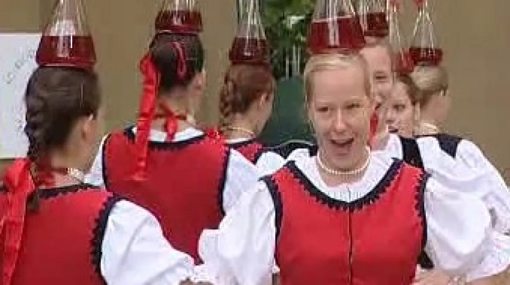 Mezinárodní folklorní festival v Červeném Kostelci