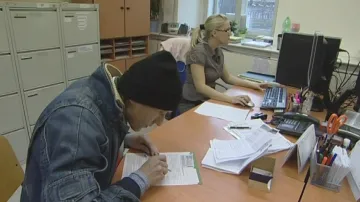 Edgar Krejsi zamířil na úřad práce pro dávku mimořádné pomoci