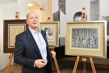 „Vizuální poezie“. Plzeňská galerie získala desítky koláží Jiřího Koláře