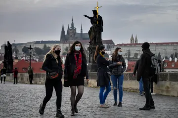 Česku přibylo za deset let obyvatel, zestárli na průměrných 42,7 roku