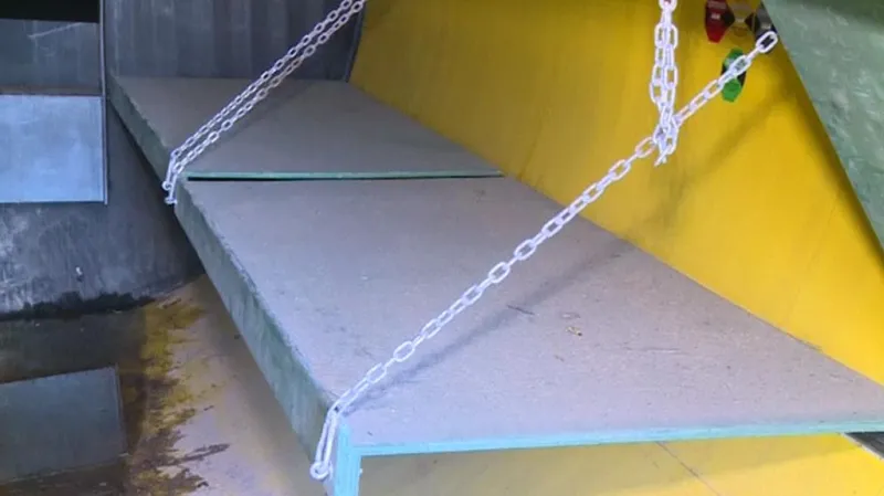 Interiér krytu nabízí lůžka až pro 12 lidí