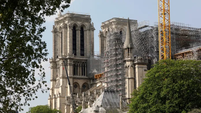 Události ČT: Rok od požáru pařížské katedrály Notre-Dame