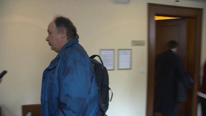 Miloš Švec po dnešním soudním jednání - na dotaz redaktora ČT neragoval