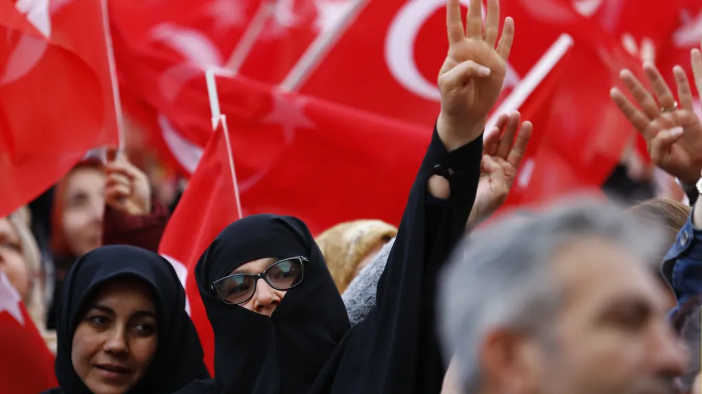 Erdoganovi stoupenci