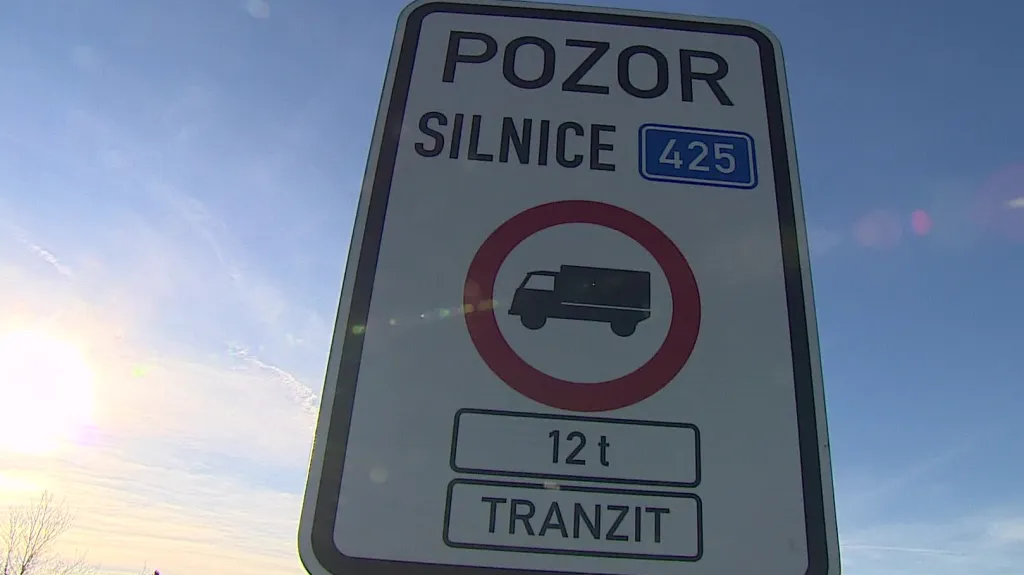 Zákaz průjezdu kamionů