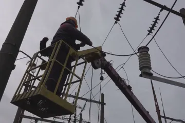 Ruský energetický terorismus. V Kyjevě mrzlo, v důsledku ostřelování lidé nemají vodu ani plyn