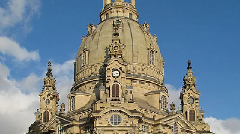 Kostel Panny Marie, známý také jako Frauenkirche v roce 2010