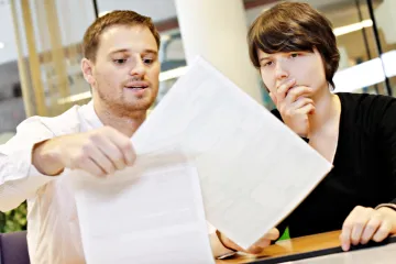 Těžší cesta k půjčce. Banky budou muset zpřísnit podmínky pro domácnosti