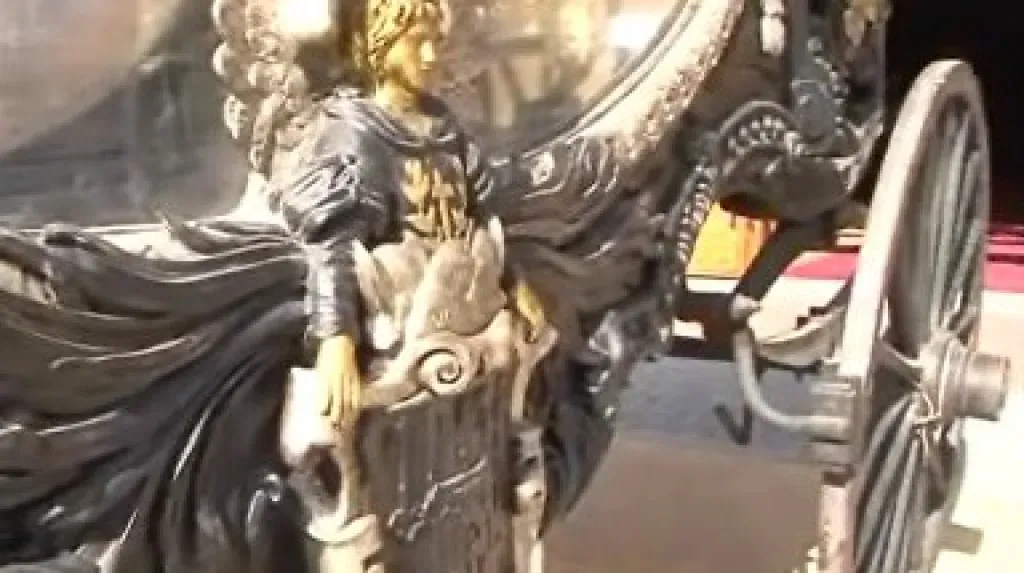 Největší pohřební kočár