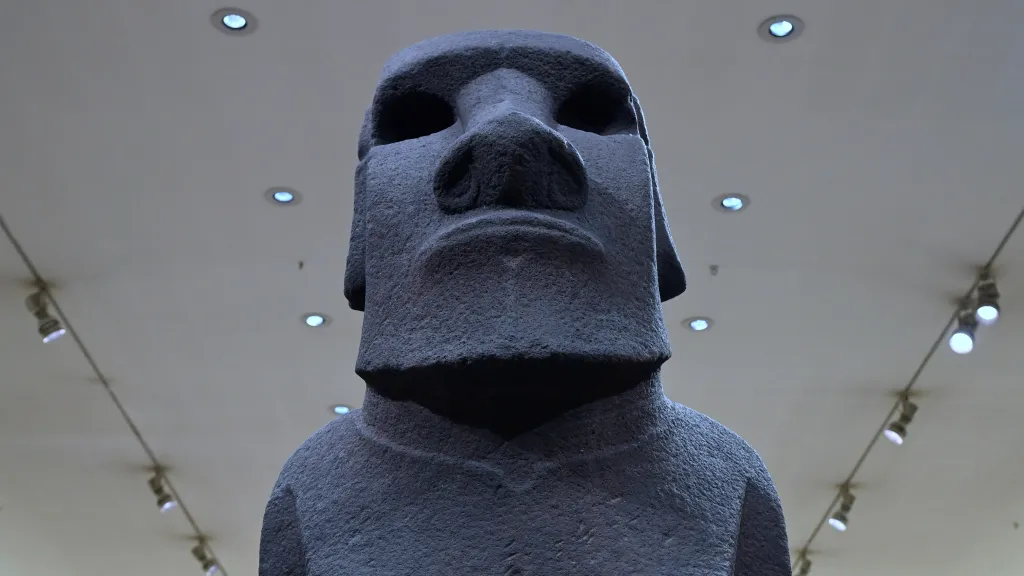 Socha moai v Britském muzeu