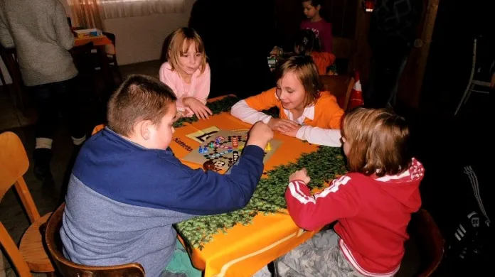 Děti hrály v Želevicích deskové hry